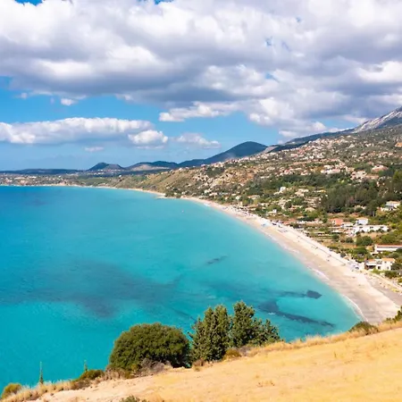 Ismini Βίλα Κατελειός